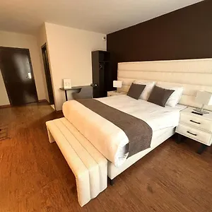 Hotel Escale