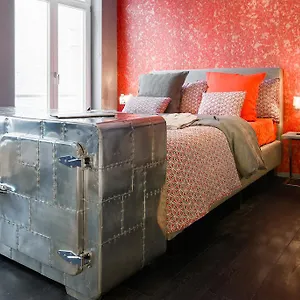 Bed & Breakfast In One
