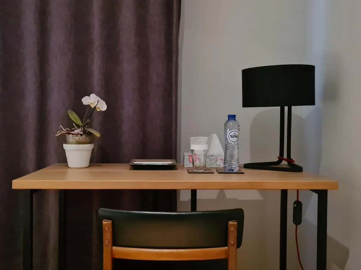 B&B A Cote Du Cinquantenaire Brussels Bed & Breakfast